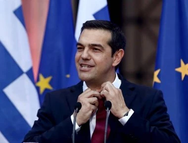 Τα ταχυδακτυλουργικά κόλπα του Αλ. Τσίπρα στο Μαξίμου: «Άμπρα κατάμπρα, κάνε μια κωλοτούμπα» (βίντεο)